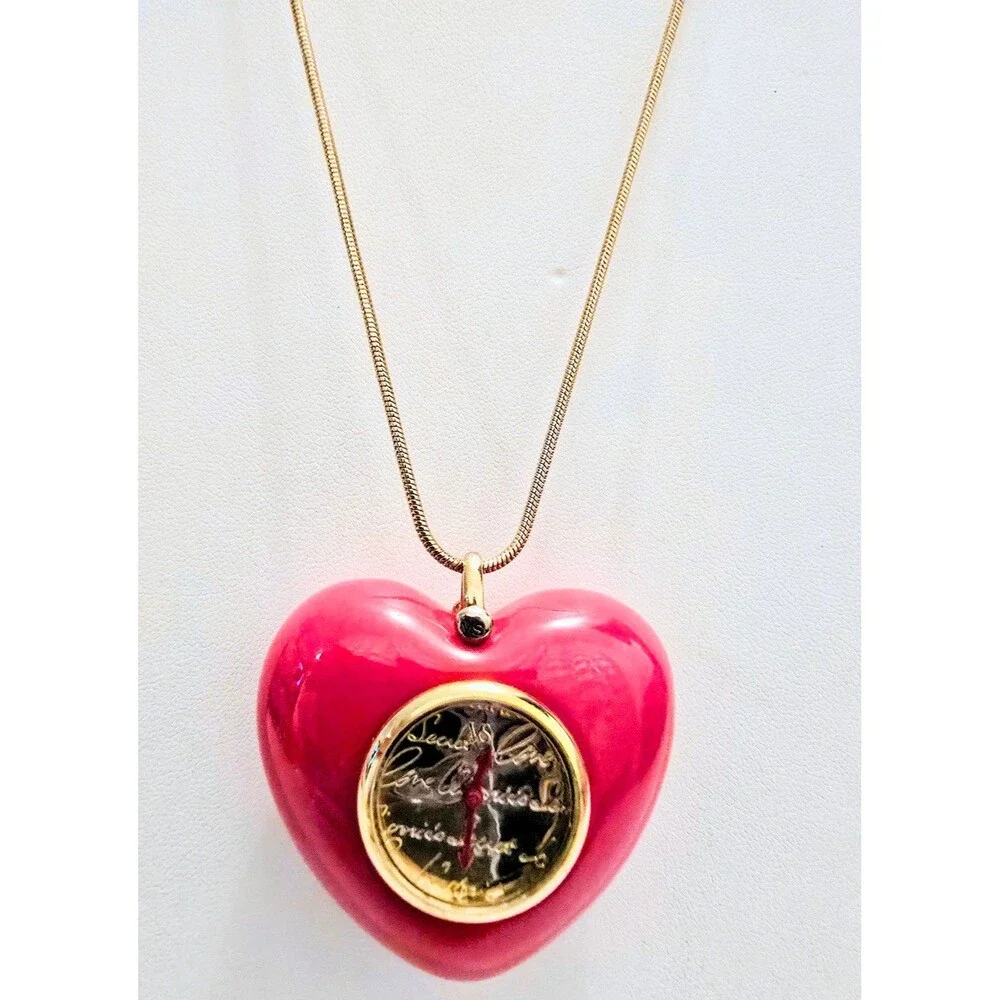 5pc VICTORIA SECRET COLLECTION KEYCHAIN Heart NECKLACE TRAVEL MIRROR BRAND NEW